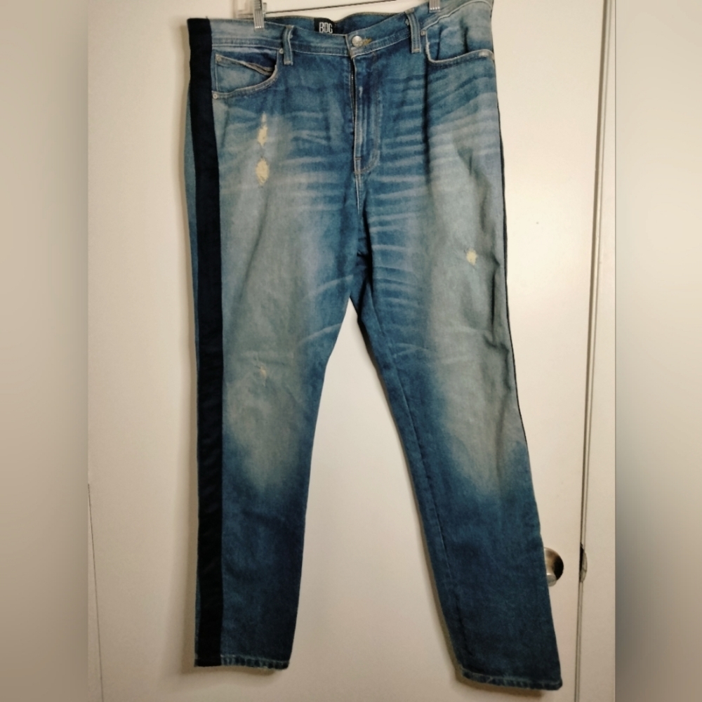 BDG (Size 36/32) Men's Medium Wash Navy Side Panel Distressed Slim Denim Jeans